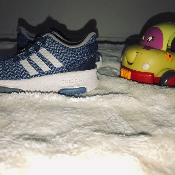 Adidas - Picture 4 of 4